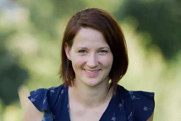 Julia Loy